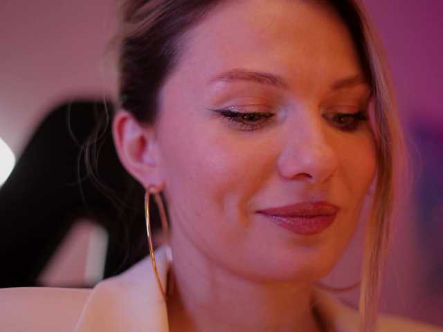 DianaMurr's BongaCams show and profile