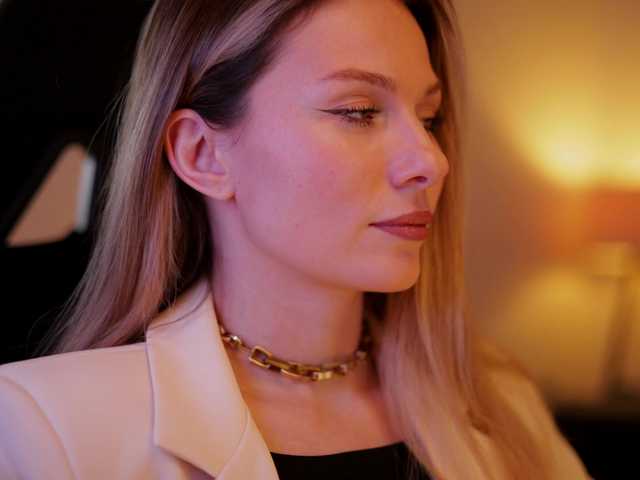 DianaMurr's BongaCams show and profile