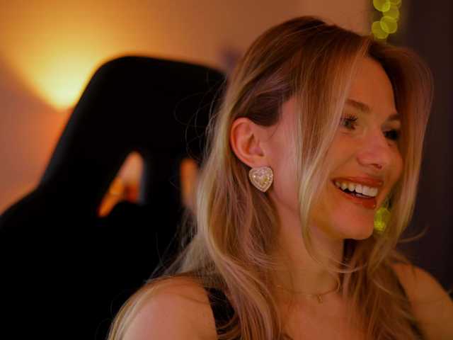 DianaMurr's BongaCams show and profile