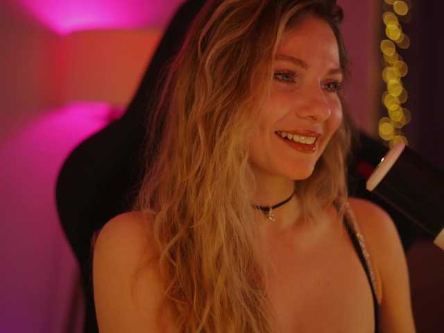 DianaMurr's BongaCams show and profile