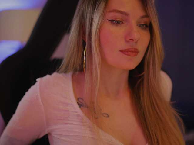 DianaMurr's BongaCams show and profile
