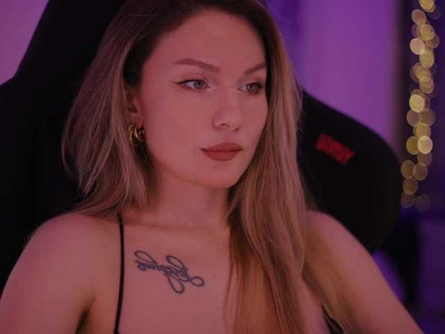 DianaMurr's BongaCams show and profile