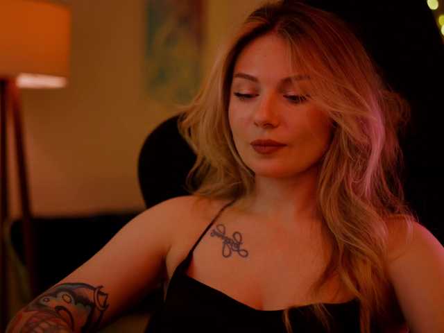 DianaMurr's BongaCams show and profile