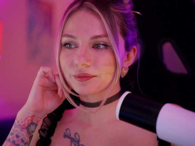 DianaMurr's BongaCams show and profile