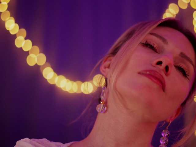 DianaMurr's BongaCams show and profile