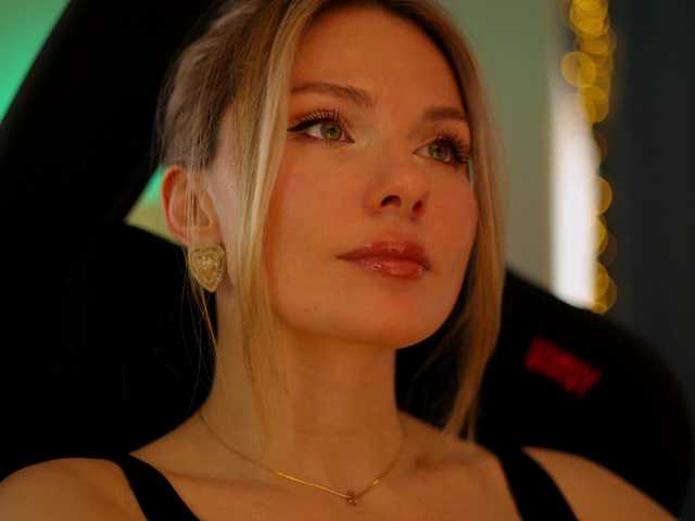 DianaMurr's BongaCams show and profile