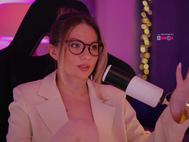 DianaMurr —  No nude, No sex inst    _._diam