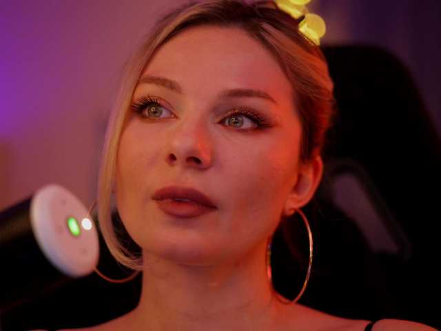 DianaMurr's BongaCams show and profile