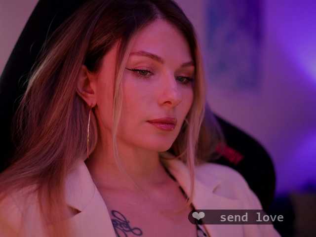 DianaMurr's BongaCams show and profile