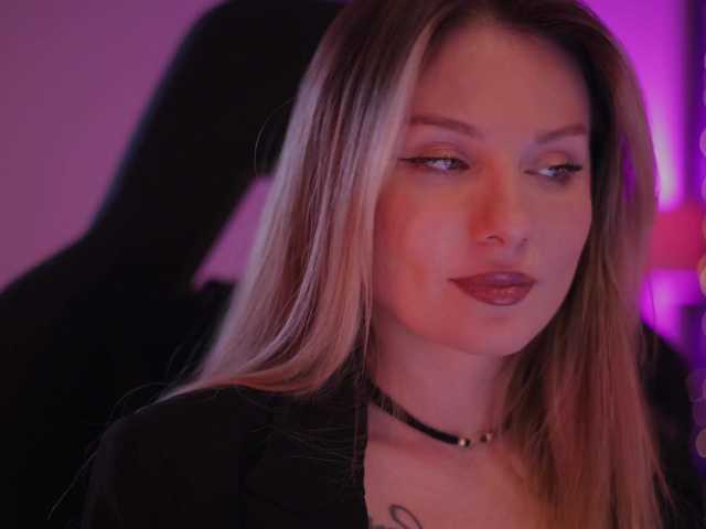 DianaMurr's BongaCams show and profile