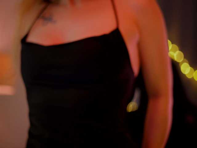 DianaMurr's BongaCams show and profile