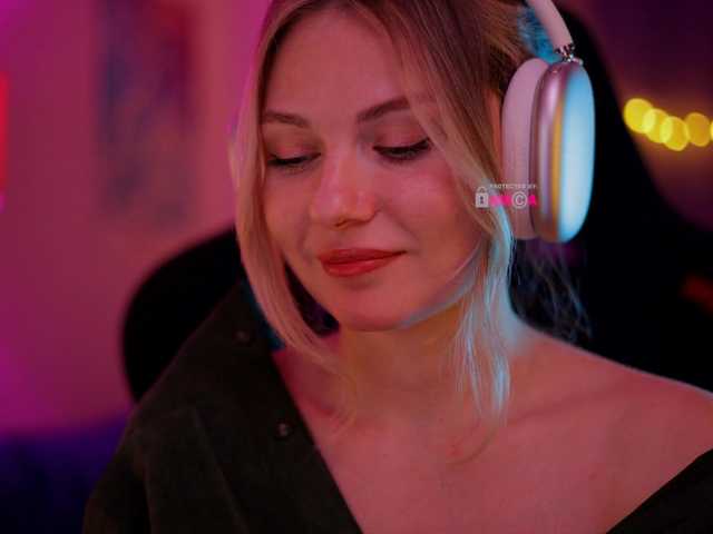 DianaMurr's BongaCams show and profile