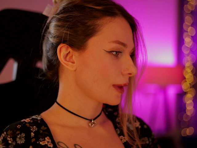 DianaMurr's BongaCams show and profile