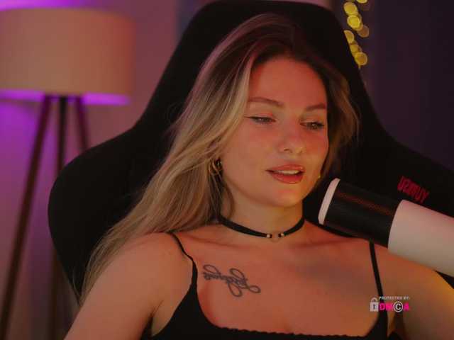 DianaMurr's BongaCams show and profile