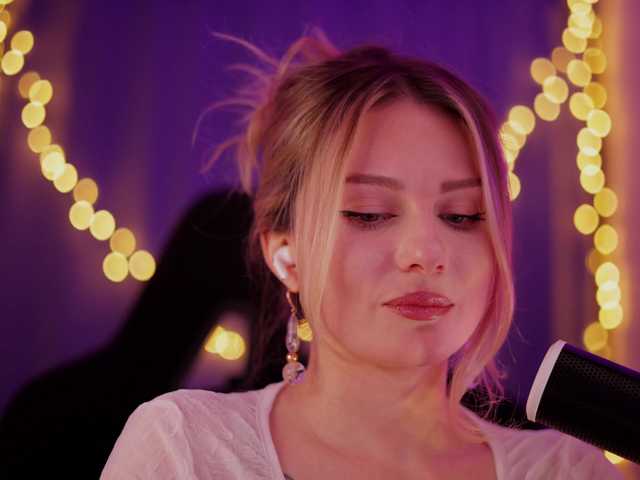 DianaMurr's BongaCams show and profile