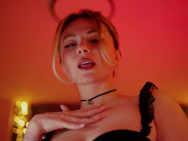 DianaMurr's BongaCams show and profile