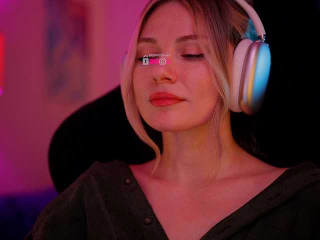 DianaMurr's BongaCams show and profile