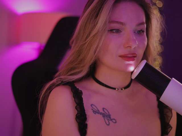 DianaMurr's BongaCams show and profile