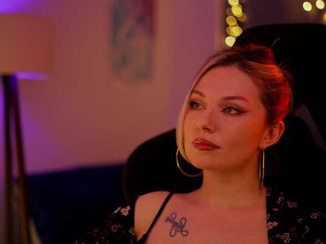 DianaMurr's BongaCams show and profile