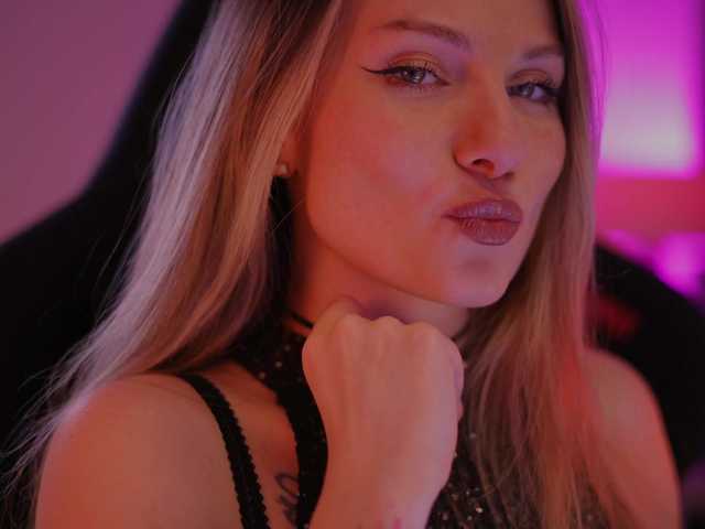 DianaMurr's BongaCams show and profile