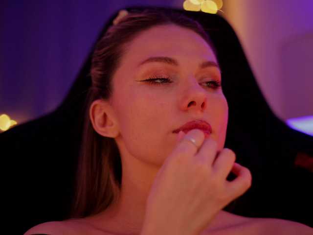 DianaMurr's BongaCams show and profile