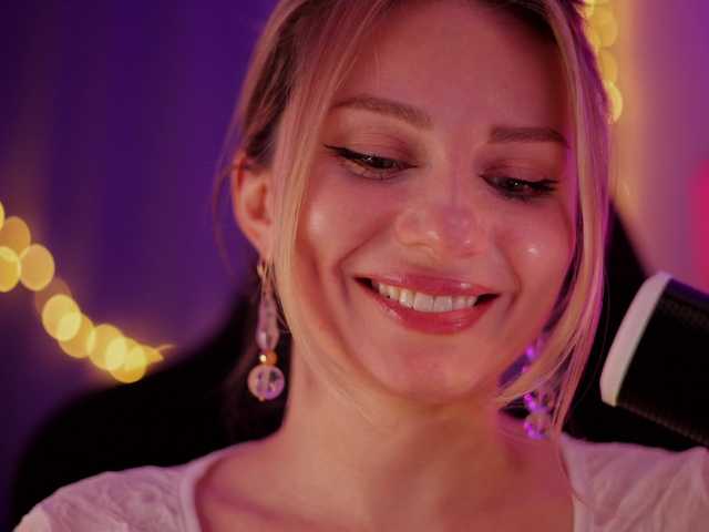 DianaMurr's BongaCams show and profile