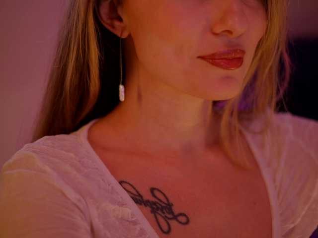 DianaMurr's BongaCams show and profile