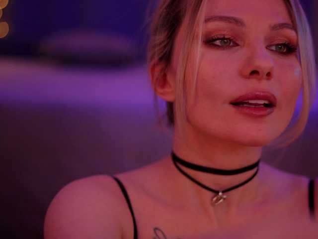 DianaMurr's BongaCams show and profile