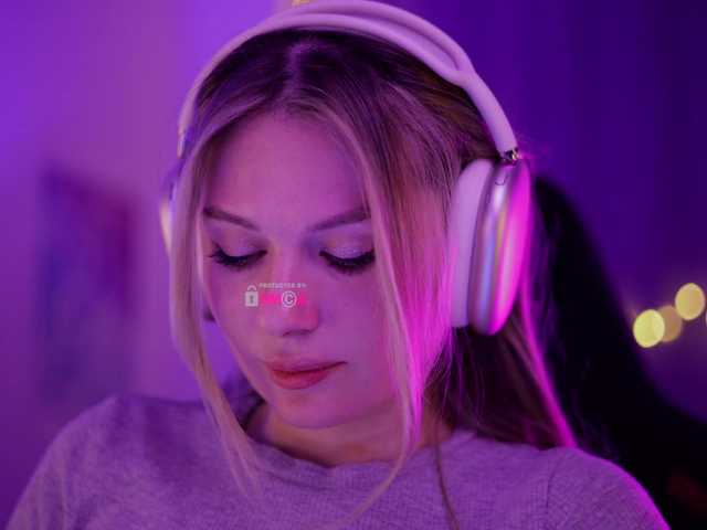 DianaMurr's BongaCams show and profile