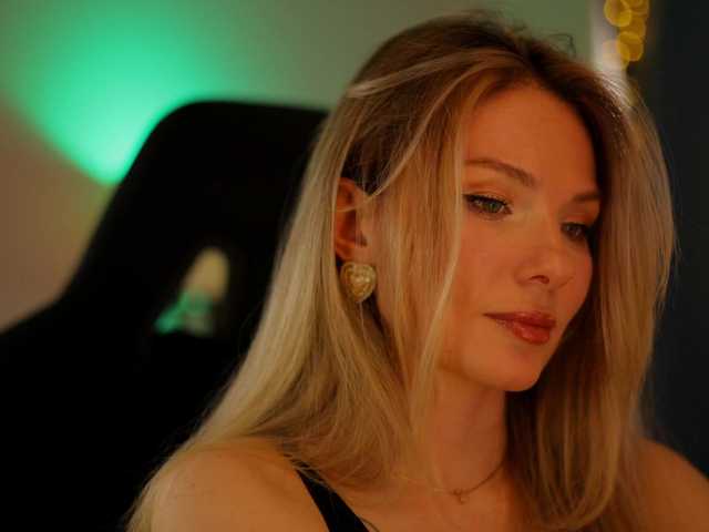 DianaMurr's BongaCams show and profile
