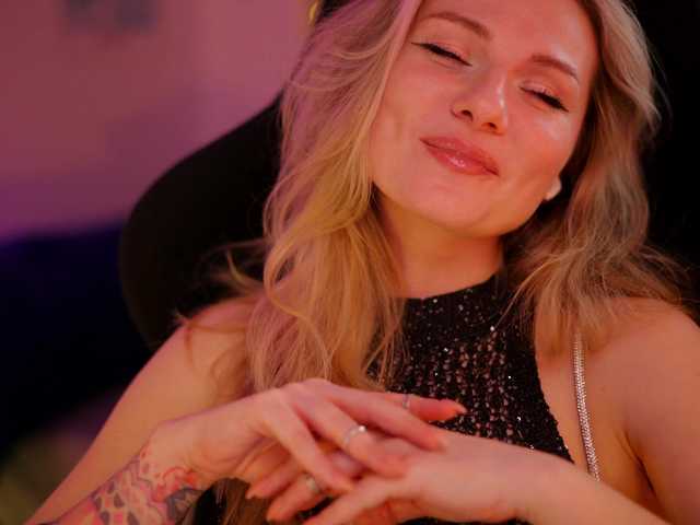 DianaMurr's BongaCams show and profile