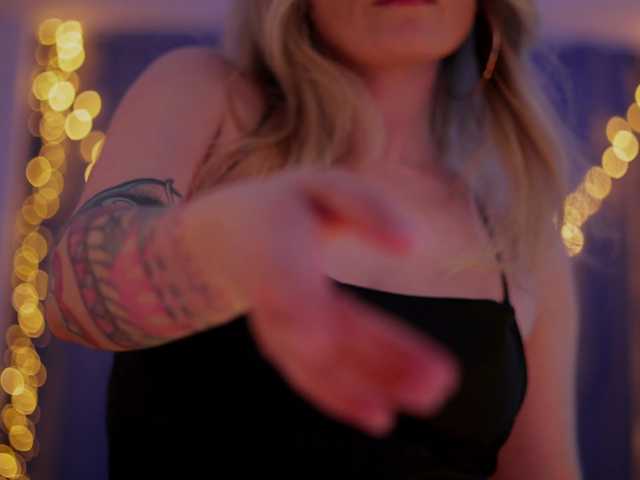 DianaMurr's BongaCams show and profile