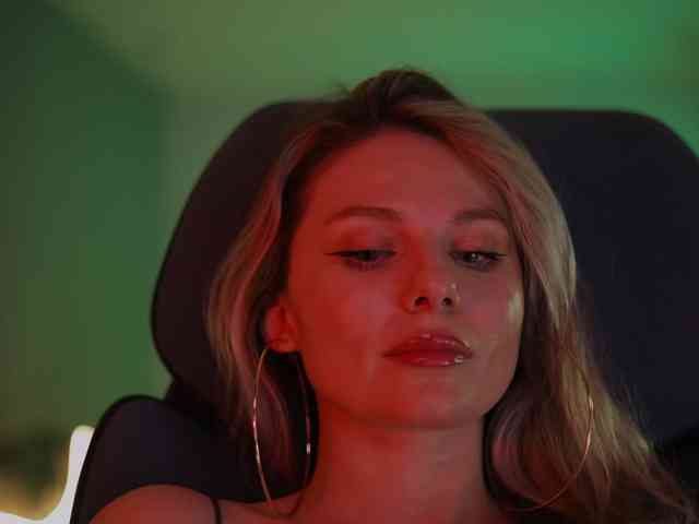 D_i_aM webcam