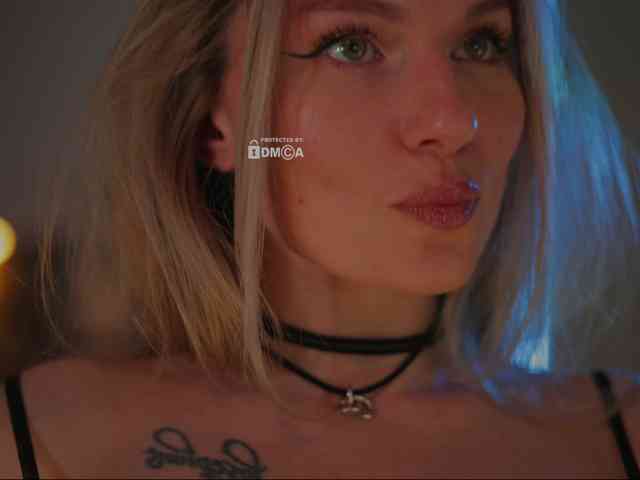D_i_aM webcam