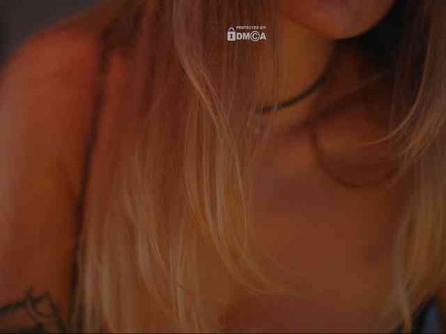 D_i_aM webcam
