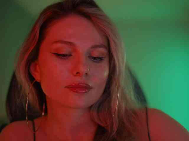 D_i_aM webcam