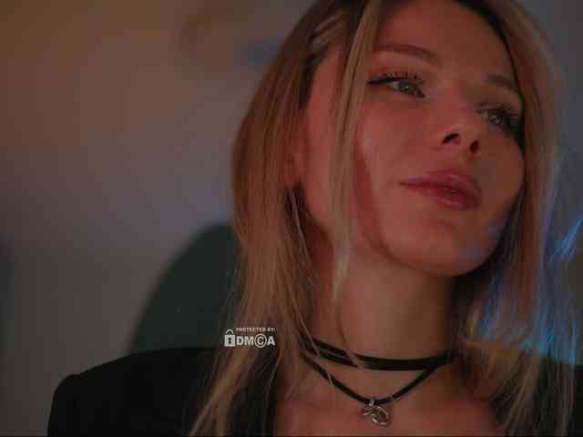 D_i_aM webcam