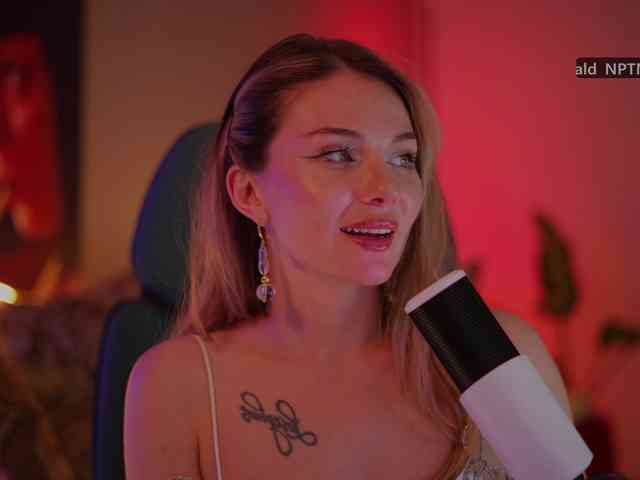 D_i_aM webcam