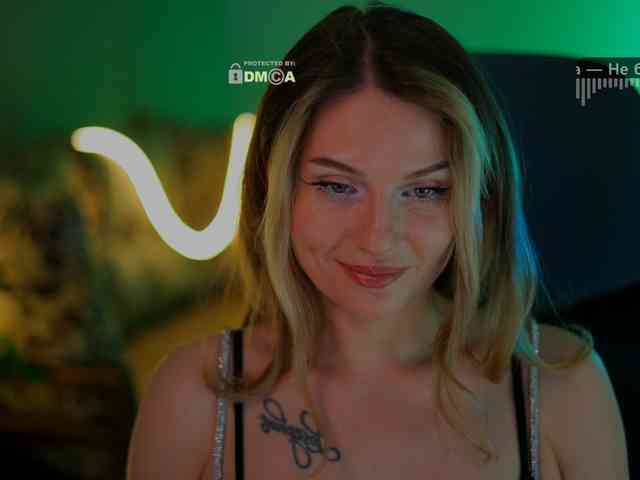 D_i_aM webcam