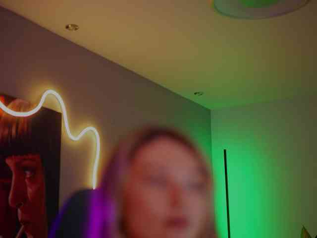 D_i_aM webcam