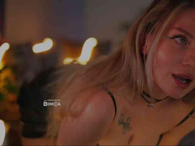 D_i_aM webcam