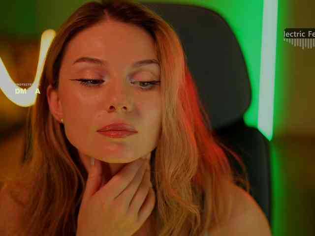 D_i_aM webcam