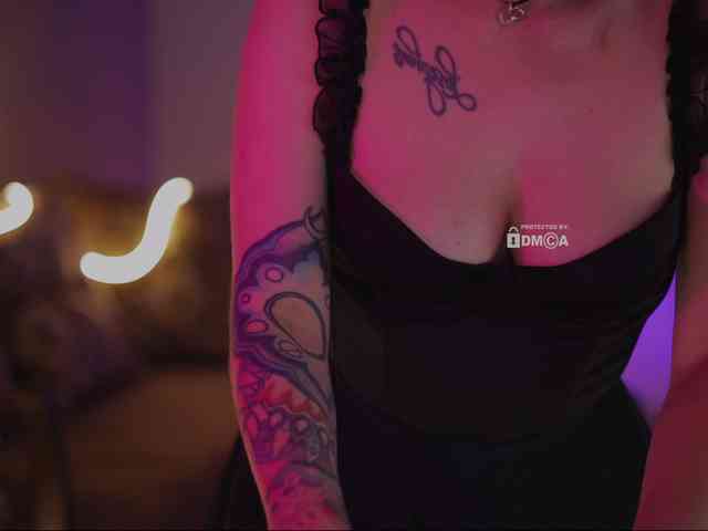 D_i_aM webcam