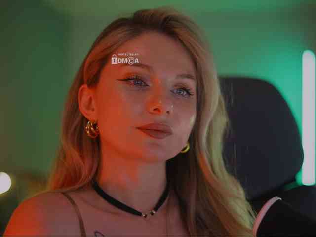 D_i_aM webcam
