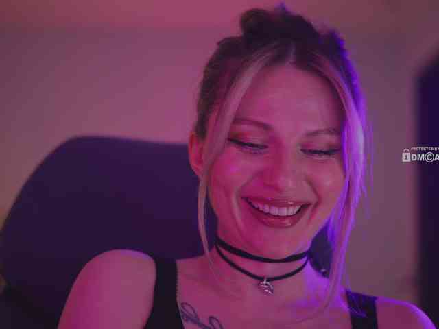 D_i_aM webcam