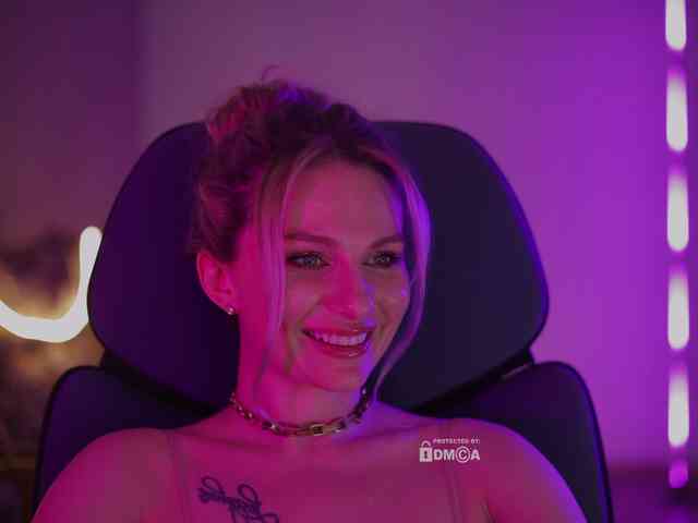 D_i_aM webcam