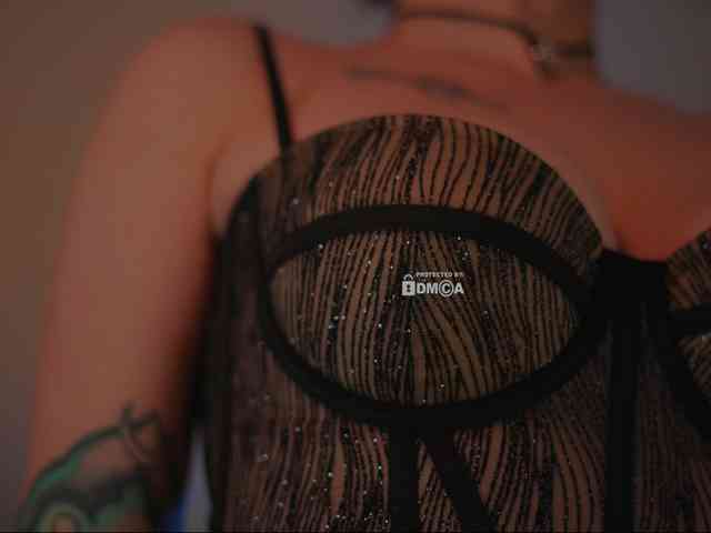 D_i_aM webcam