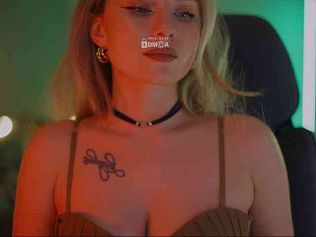 D_i_aM webcam