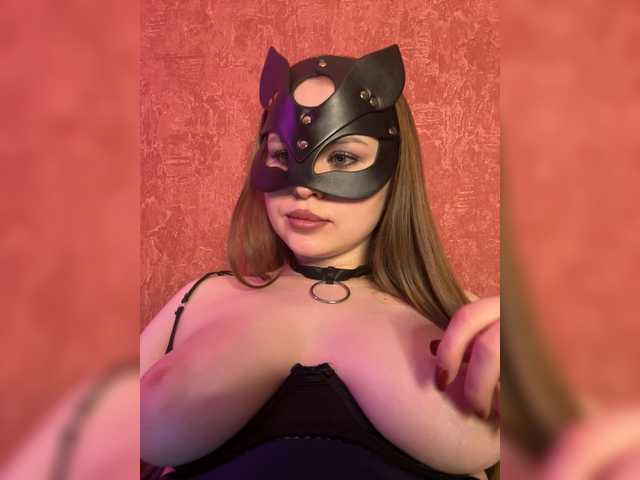 Ms-chertovka's BongaCams show and profile