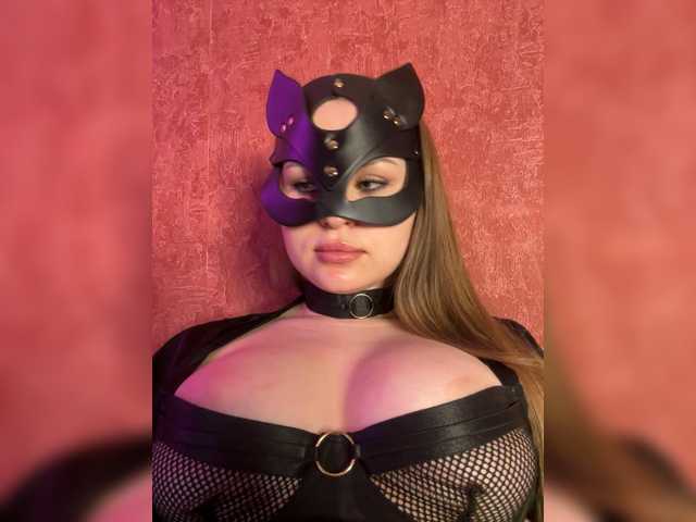 Ms-chertovka's BongaCams show and profile